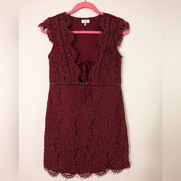 Tobi Sophia Wine Lace Dress - Picture 2 of 14